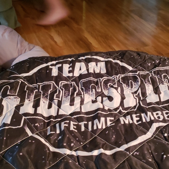 Team GILLESPIE SPREAD Queen AND 2 PILLOW SHAMS - Picture 9 of 12